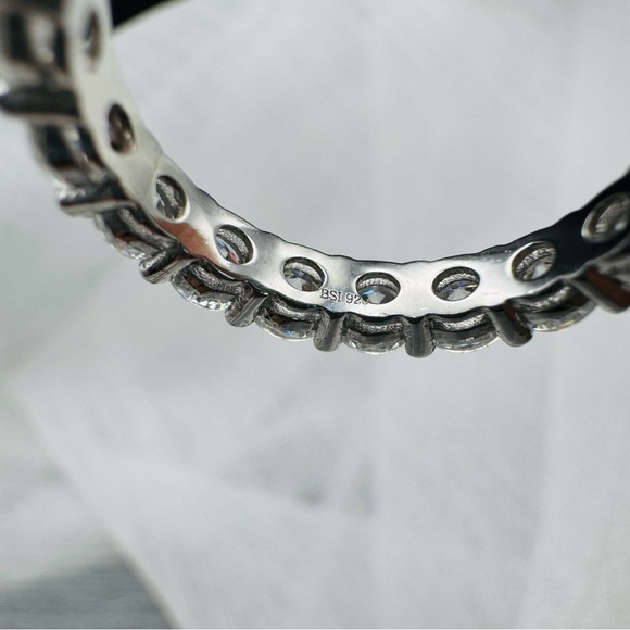 6.0 CT Moissanite Diamond Full Eternity Band - Picture 4 of 5